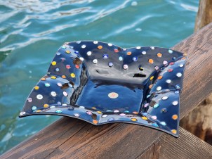 Quadratische Tellerfliege – Leere Taschen – Millefiori Schwarz – Muranoglas